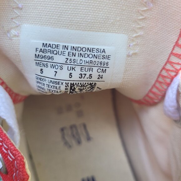 Converse Lowtops - Picture 3 of 3